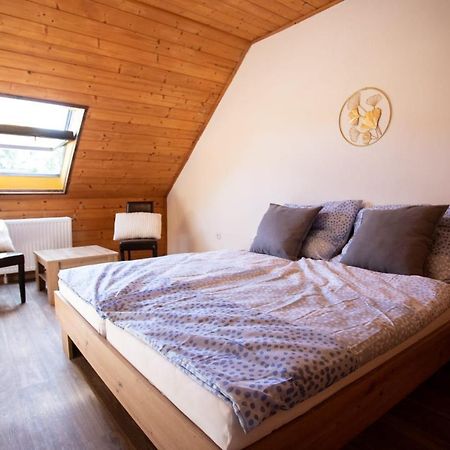 Tina Apartments Černá v Pošumaví Eksteriør bilde
