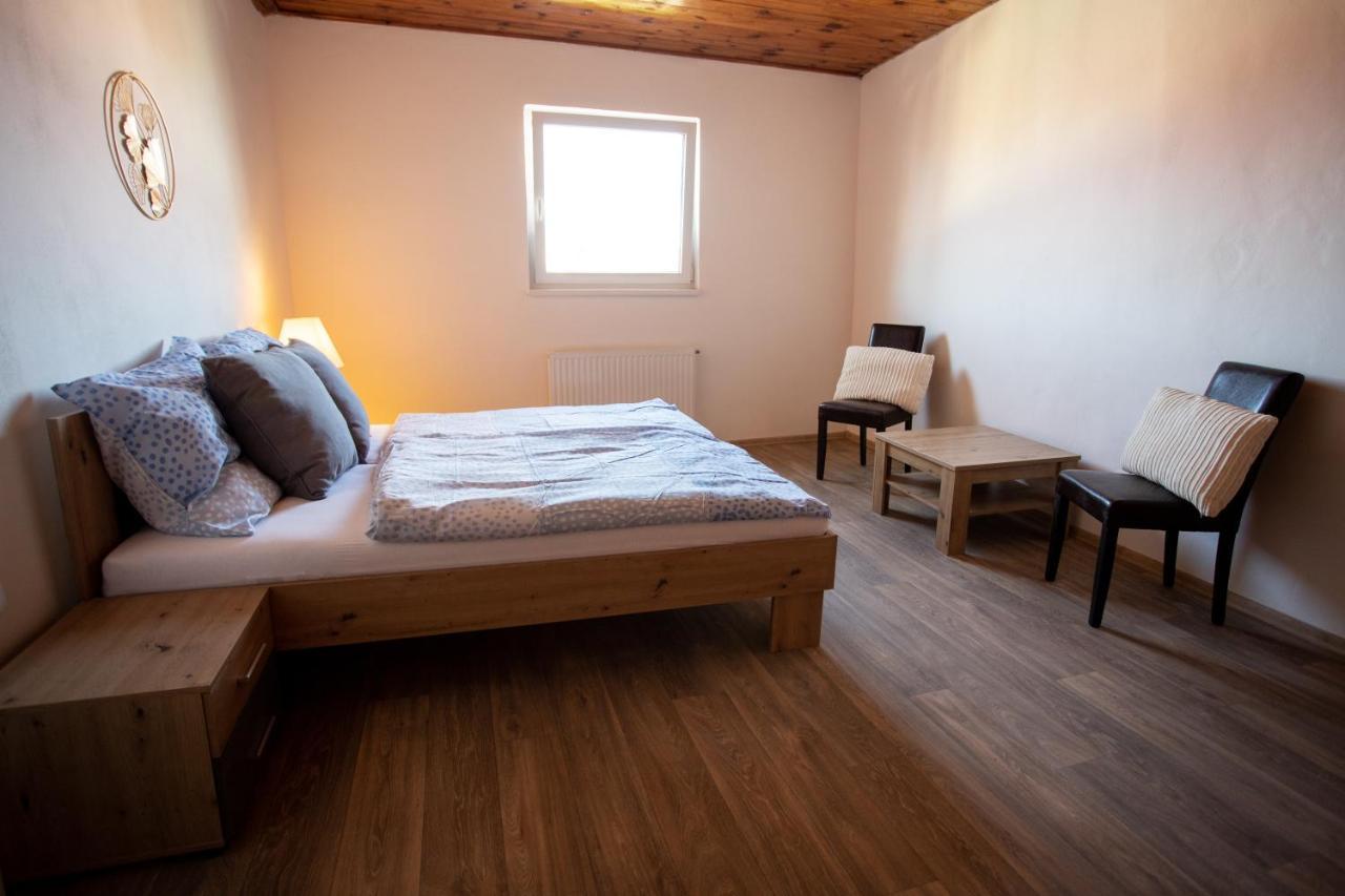 Tina Apartments Černá v Pošumaví Eksteriør bilde