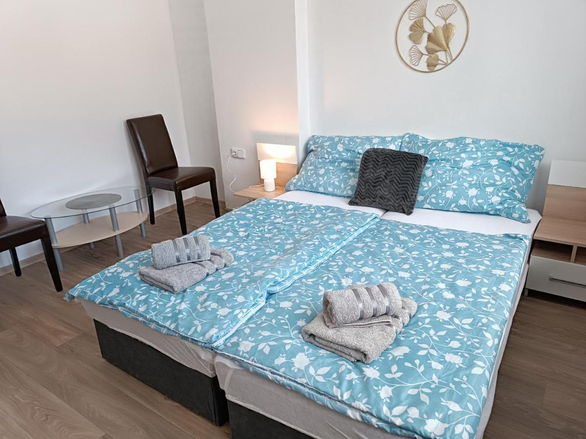 Tina Apartments Černá v Pošumaví Eksteriør bilde
