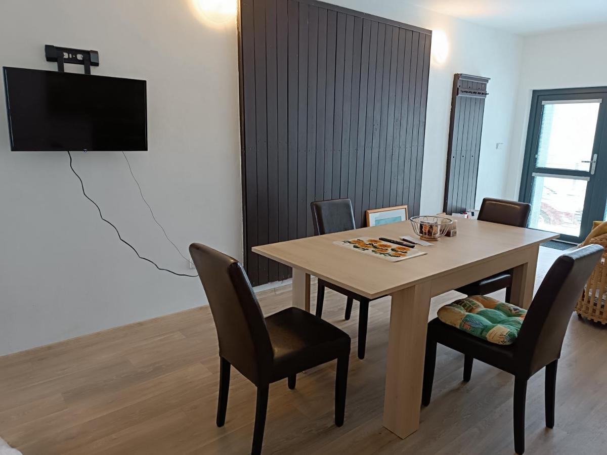 Tina Apartments Černá v Pošumaví Eksteriør bilde